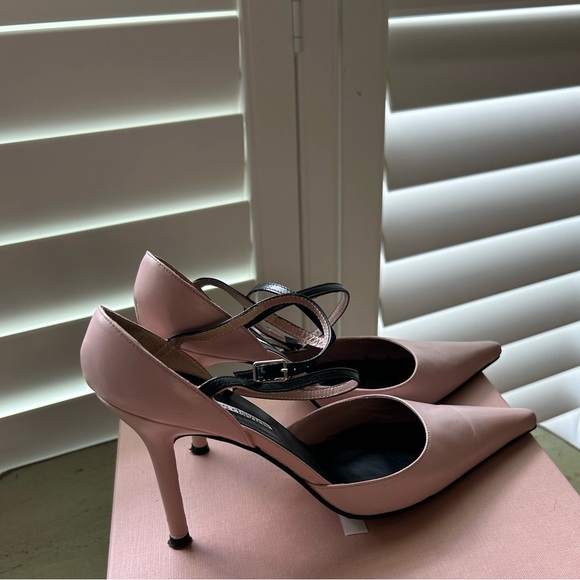 Charles David heels, powder pink , size 7,5 - Picture 2 of 9
